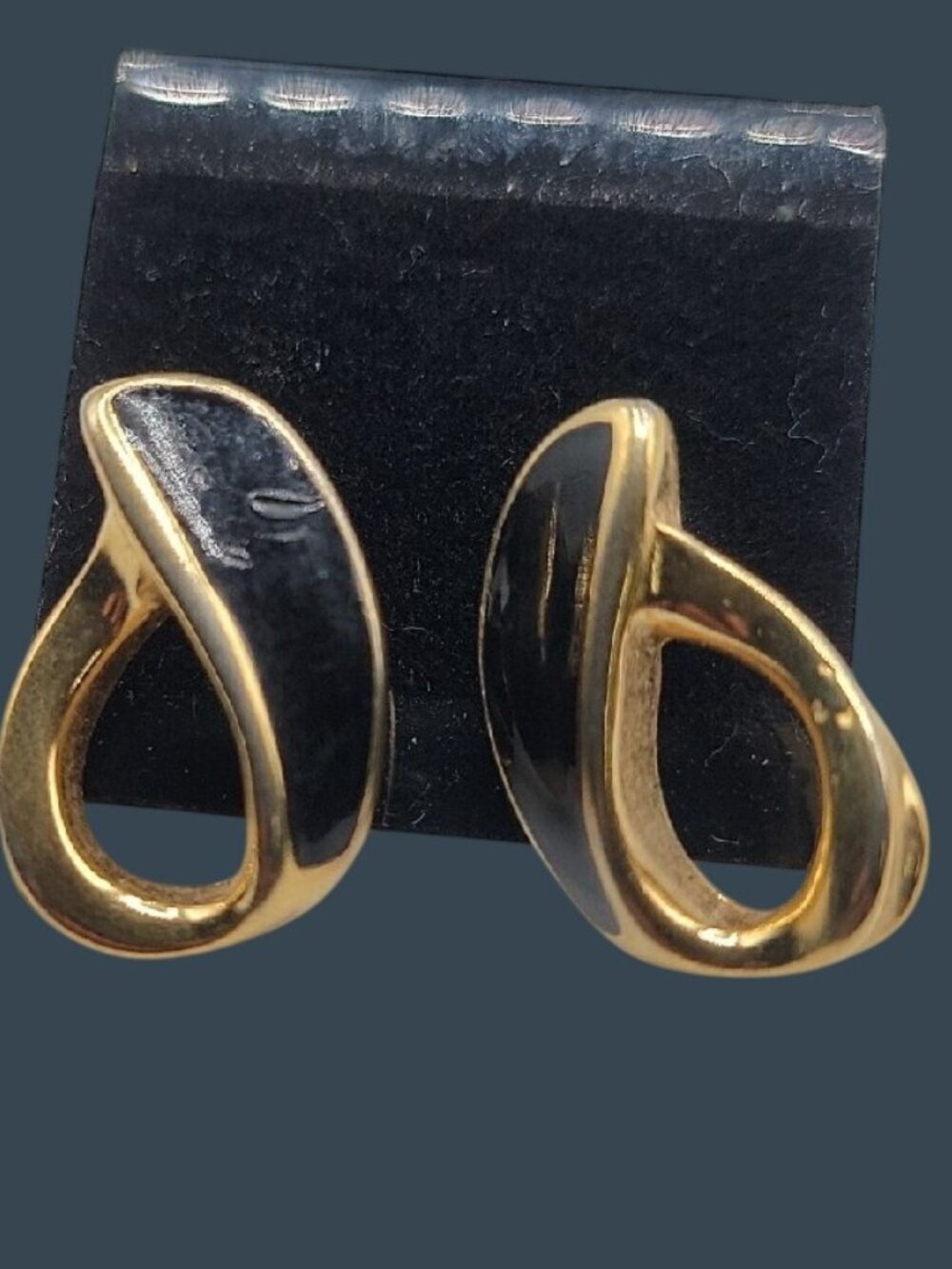 Vintage Trifari Post Earrings Swirl Earrings Gold Tone Black Enamel Pierced Ears - Picture 2 of 16